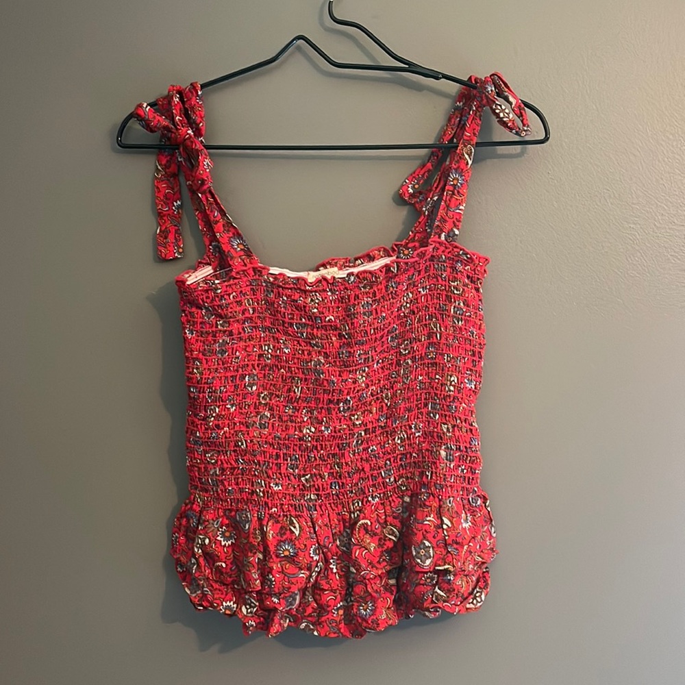 Red tank with Tie Straps